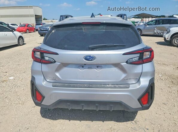 JF2GUADC4R8250662 2024 SUBARU CROSSTREK Silver Vista trasera