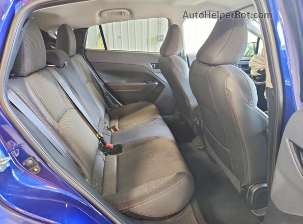 JF2GUADC7R8251739 2024 SUBARU CROSSTREK Blue Вид задньої частини салону
