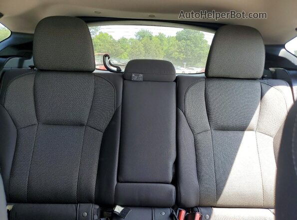 JF2GUADC7R8299323 2024 SUBARU CROSSTREK Silver უკანა სავარძლების ხედი