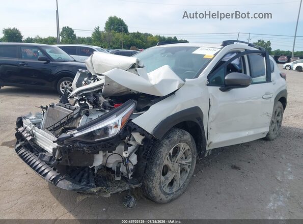 JF2GUADCXR8330175 2024 SUBARU CROSSTREK White წინა მარცხენა ხედი სამი მეოთხედიდან