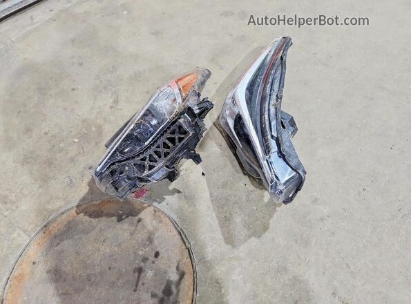 JF2GUHDC1S8225801 2025 SUBARU CROSSTREK White Вид підкапотного простору