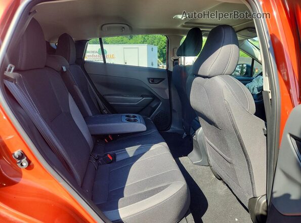 JF2GUHDC4SH278508 2025 SUBARU CROSSTREK Orange უკანა სავარძლების ხედი