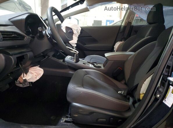 JF2GUHDC5S8282423 2025 SUBARU CROSSTREK Black Widok wnętrza z przodu
