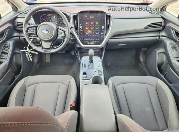 JF2GUHDC6SH246062 2025 SUBARU CROSSTREK Red Vista del salpicadero
