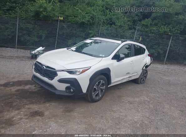 JF2GUHDC8SH303555 2025 SUBARU CROSSTREK White Vista tres cuartos delantera izquierda