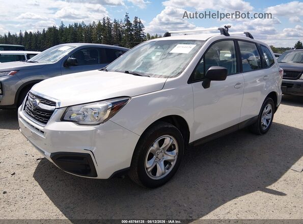 JF2SJAAC1JG424706 2018 SUBARU FORESTER White Передня ліва чверть