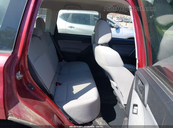 JF2SJAAC7JH557237 2018 SUBARU FORESTER Red Вид наклейки з VIN-кодом