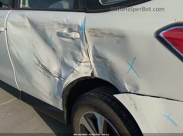 JF2SJABC0HH571537 2017 SUBARU FORESTER White 