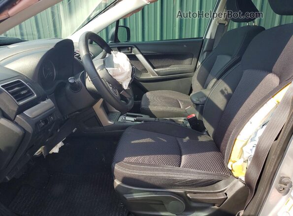 JF2SJABC0JH463294 2018 SUBARU FORESTER Серебряный Вид салона спереди