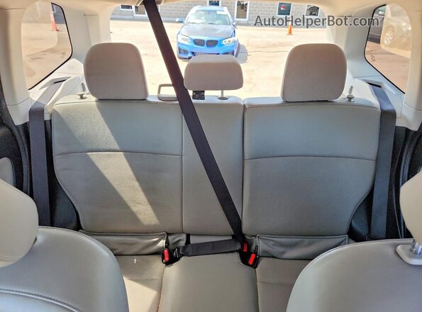 JF2SJABC1GH501656 2016 SUBARU FORESTER Белый Вид задних сидений