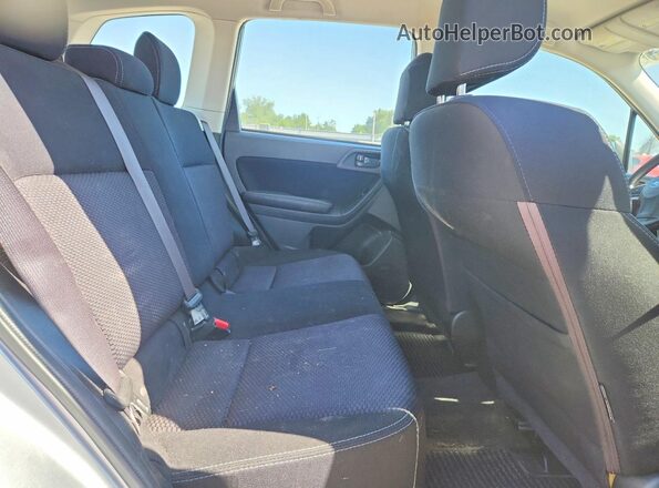 JF2SJABC1GH566426 2016 SUBARU FORESTER Silver Вид задньої частини салону