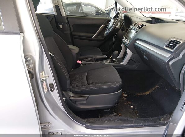 JF2SJABC2HH462044 2017 SUBARU FORESTER Silver Սալոնի դիմացի տեսք