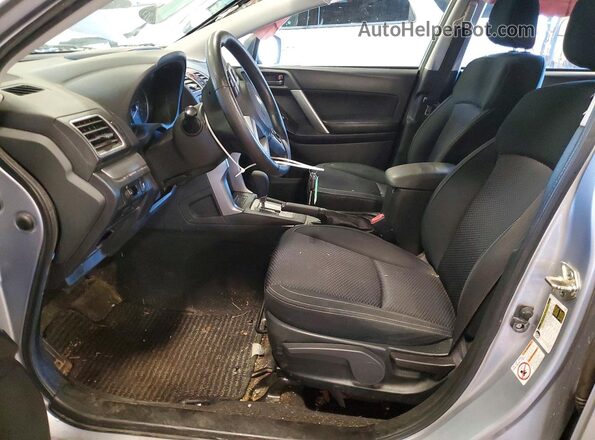 JF2SJABC5HH513892 2017 SUBARU FORESTER Серебряный Вид салона спереди