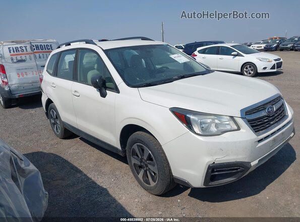 JF2SJABC8HH517967 2017 SUBARU FORESTER White Widok wnętrza z tyłu