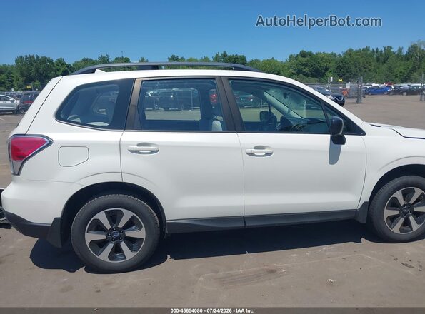 JF2SJABC8JH558833 2018 SUBARU FORESTER White Vista interior de 360 grados