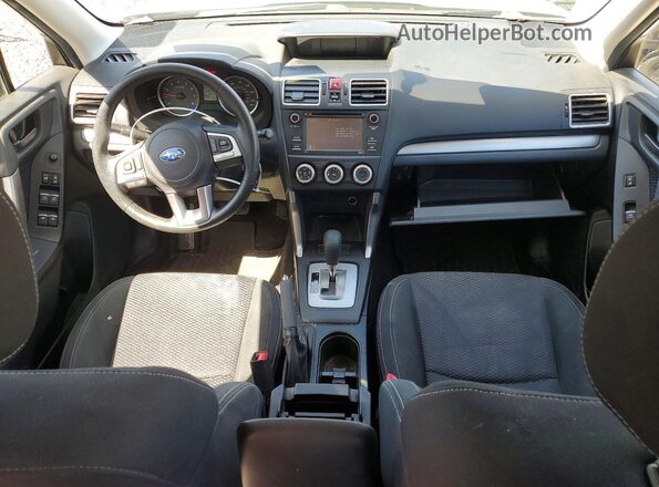 JF2SJABCXHH523172 2017 SUBARU FORESTER Silver Widok deski rozdzielczej