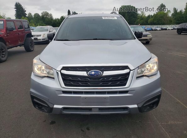 JF2SJABCXJH544397 2018 SUBARU FORESTER Silver Front view