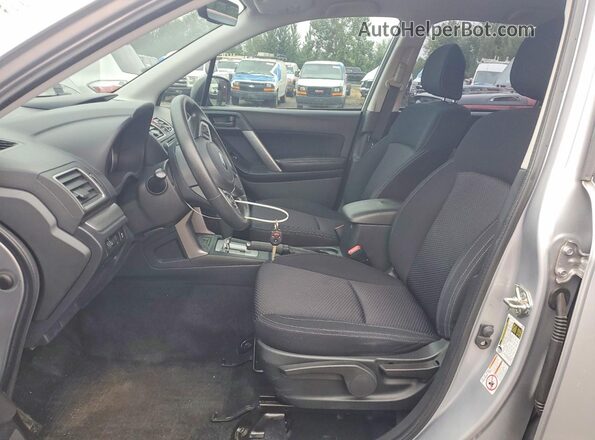 JF2SJABCXJH544397 2018 SUBARU FORESTER Silver Front interior view