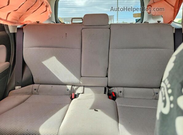 JF2SJADC1GH400355 2016 SUBARU FORESTER Green Rear seats view