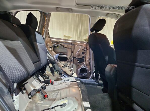 JF2SJADC1GH402672 2016 SUBARU FORESTER Желто-коричневый Вид задней части салона
