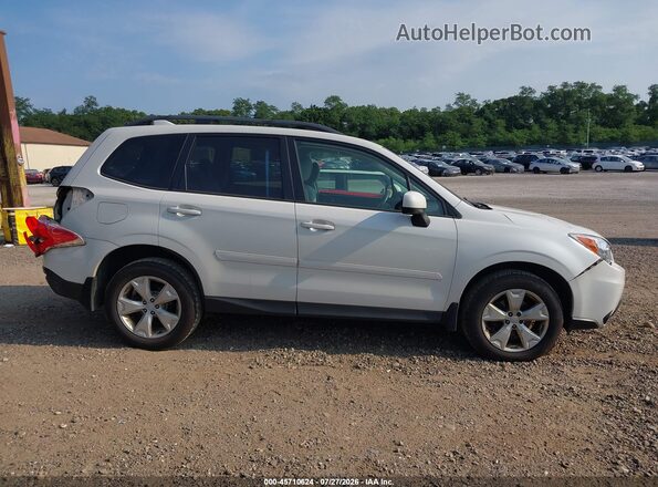 JF2SJADC1GH429984 2016 SUBARU FORESTER White Սալոնի հետևի տեսք