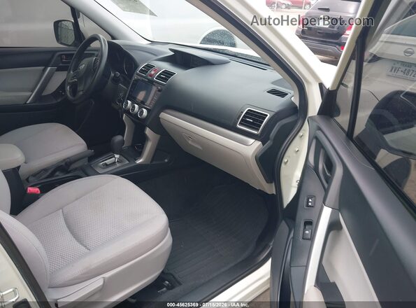 JF2SJADC2GH561183 2016 SUBARU FORESTER White Widok wnętrza z przodu