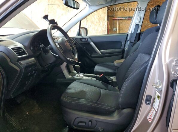 JF2SJADC4GH401421 2016 SUBARU FORESTER Желто-коричневый Вид салона спереди