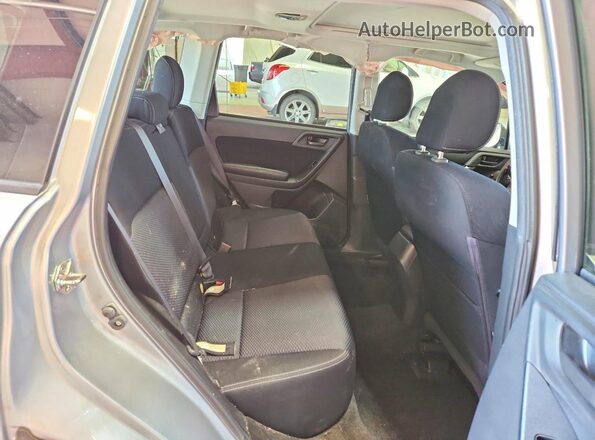 JF2SJADC4GH426092 2016 SUBARU FORESTER Silver უკანა სალონის ხედი