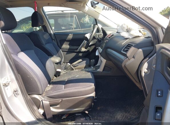 JF2SJADC9GH480259 2016 SUBARU FORESTER Серебряный Вид салона спереди