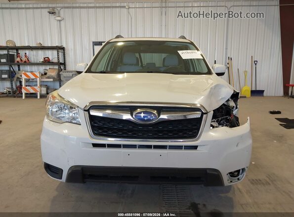 JF2SJADCXGH567040 2016 SUBARU FORESTER Белый Вид задней части салона