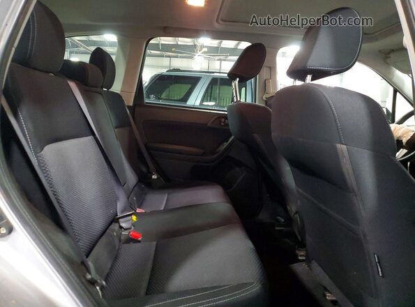JF2SJAEC0HH810080 2017 SUBARU FORESTER Silver Vista interior trasera