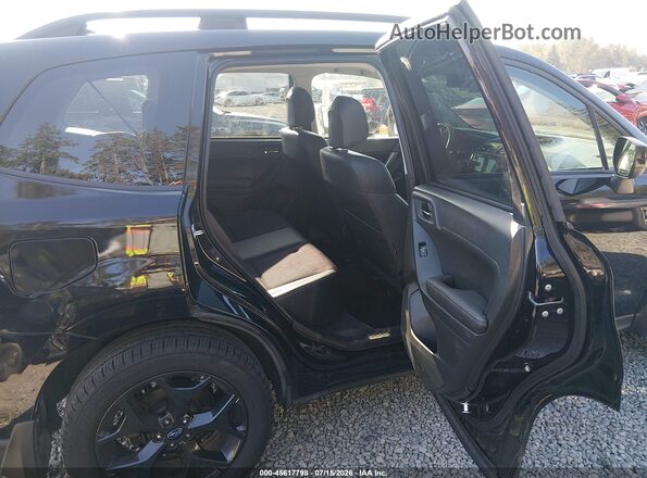 JF2SJAEC0JH445910 2018 SUBARU FORESTER Black VIN კოდის სტიკერის ხედი