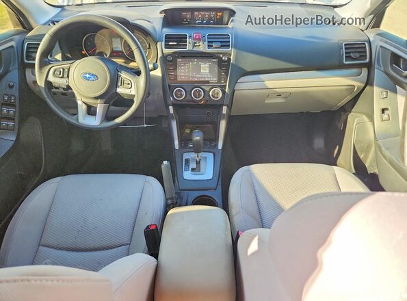 JF2SJAEC0JH509444 2018 SUBARU FORESTER White Вид панелі приладів