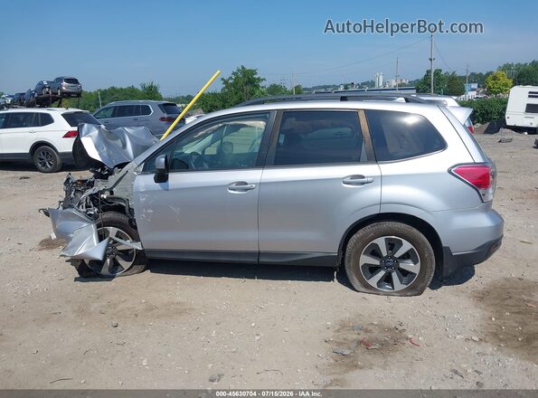 JF2SJAEC0JH587206 2018 SUBARU FORESTER Silver Vista interior trasera
