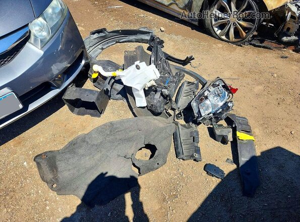 JF2SJAEC2HH557957 2017 SUBARU FORESTER Red Vista del compartimento del motor