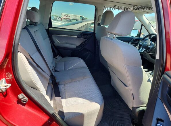 JF2SJAEC2HH557957 2017 SUBARU FORESTER Red Vista de los asientos traseros