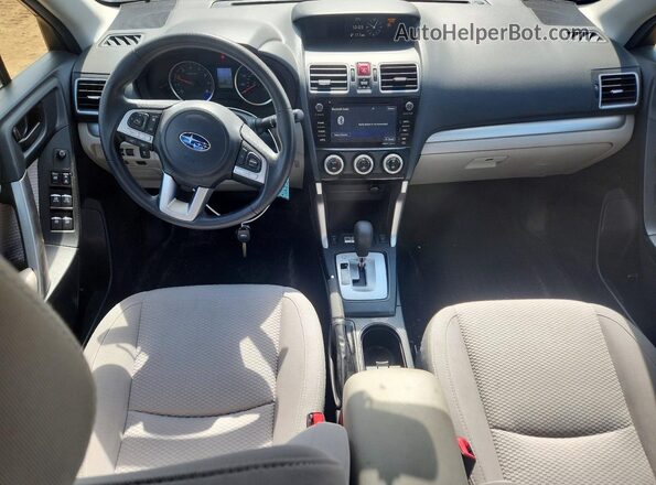 JF2SJAEC3HH517015 2017 SUBARU FORESTER Синий Вид панели приборов