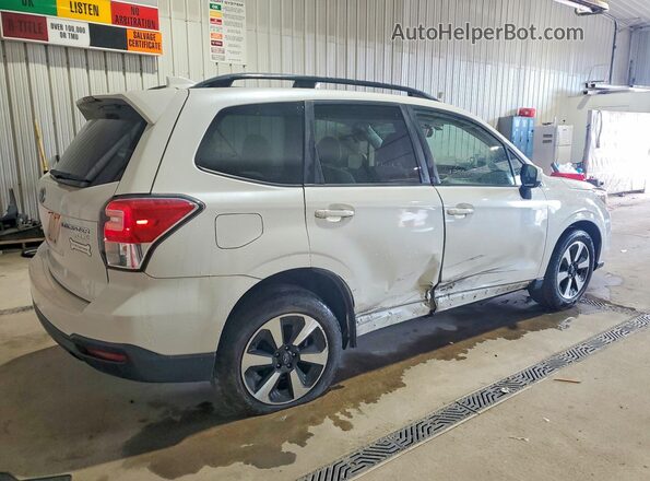 JF2SJAEC3HH535689 2017 SUBARU FORESTER White Trasero derecho
