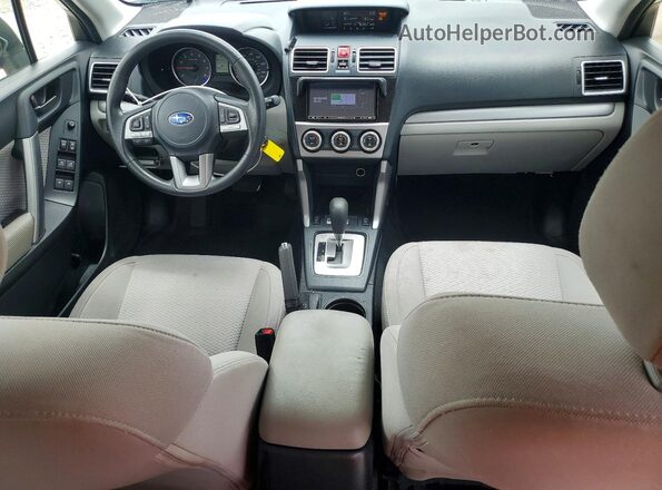 JF2SJAEC4HH451235 2017 SUBARU FORESTER White Widok deski rozdzielczej