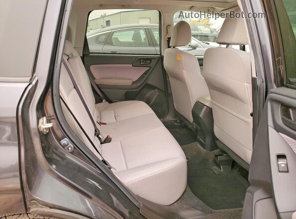 JF2SJAEC4HH574100 2017 SUBARU FORESTER Gray Rear interior view