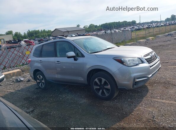 JF2SJAEC4JH454321 2018 SUBARU FORESTER Silver Vista interior trasera