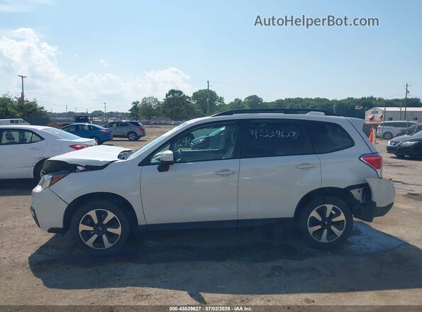 JF2SJAEC5HH555524 2017 SUBARU FORESTER White 
