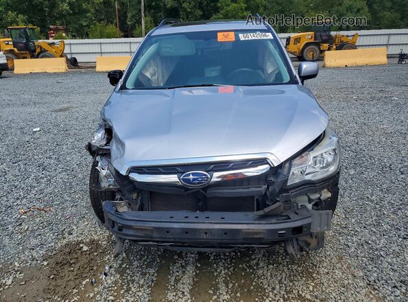 JF2SJAEC5HH591729 2017 SUBARU FORESTER Silver Widok z przodu
