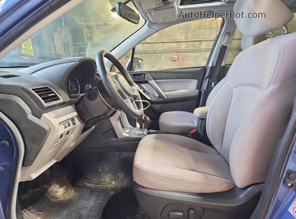 JF2SJAEC6HH481420 2017 SUBARU FORESTER Blue Widok wnętrza z przodu
