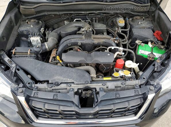 JF2SJAEC6JH614859 2018 SUBARU FORESTER Black Vista del compartimento del motor