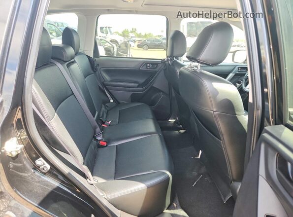 JF2SJAEC7HH471687 2017 SUBARU FORESTER Black Հետևի նստատեղերի տեսք