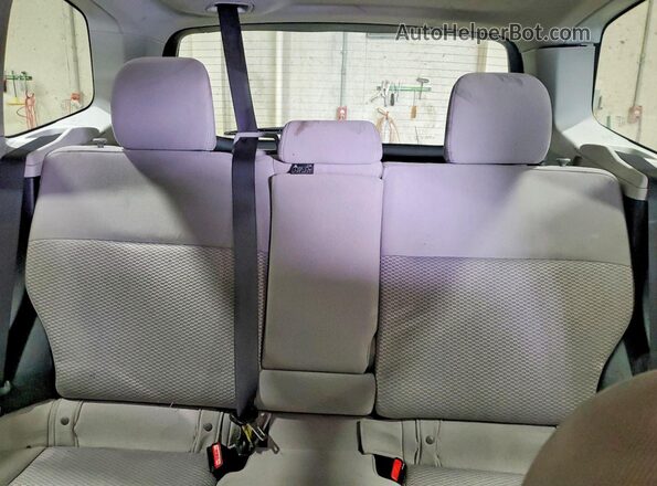 JF2SJAEC7JH585629 2018 SUBARU FORESTER Blue Rear seats view