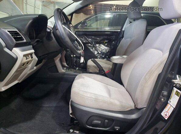 JF2SJAEC7JH585629 2018 SUBARU FORESTER Blue Front interior view