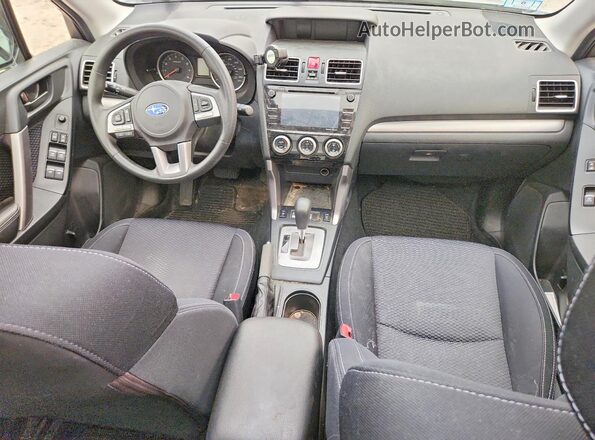 JF2SJAEC8HH455675 2017 SUBARU FORESTER Silver Widok deski rozdzielczej