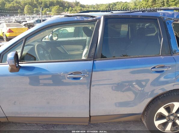 JF2SJAEC9HH803886 2017 SUBARU FORESTER Blue 